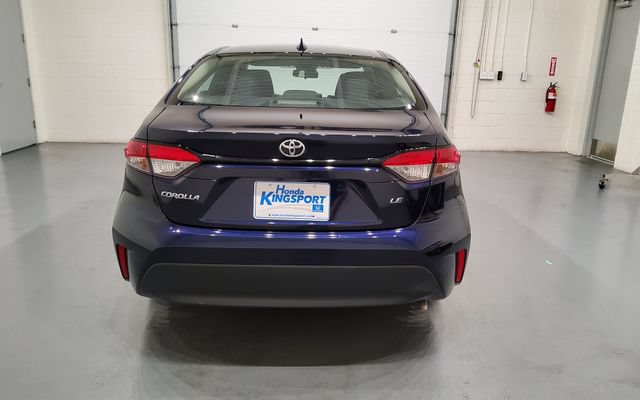 Used 2025 Toyota Corolla LE FWD image 6