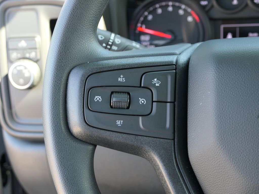 Used 2025 Chevrolet Silverado 1500 Custom image 14