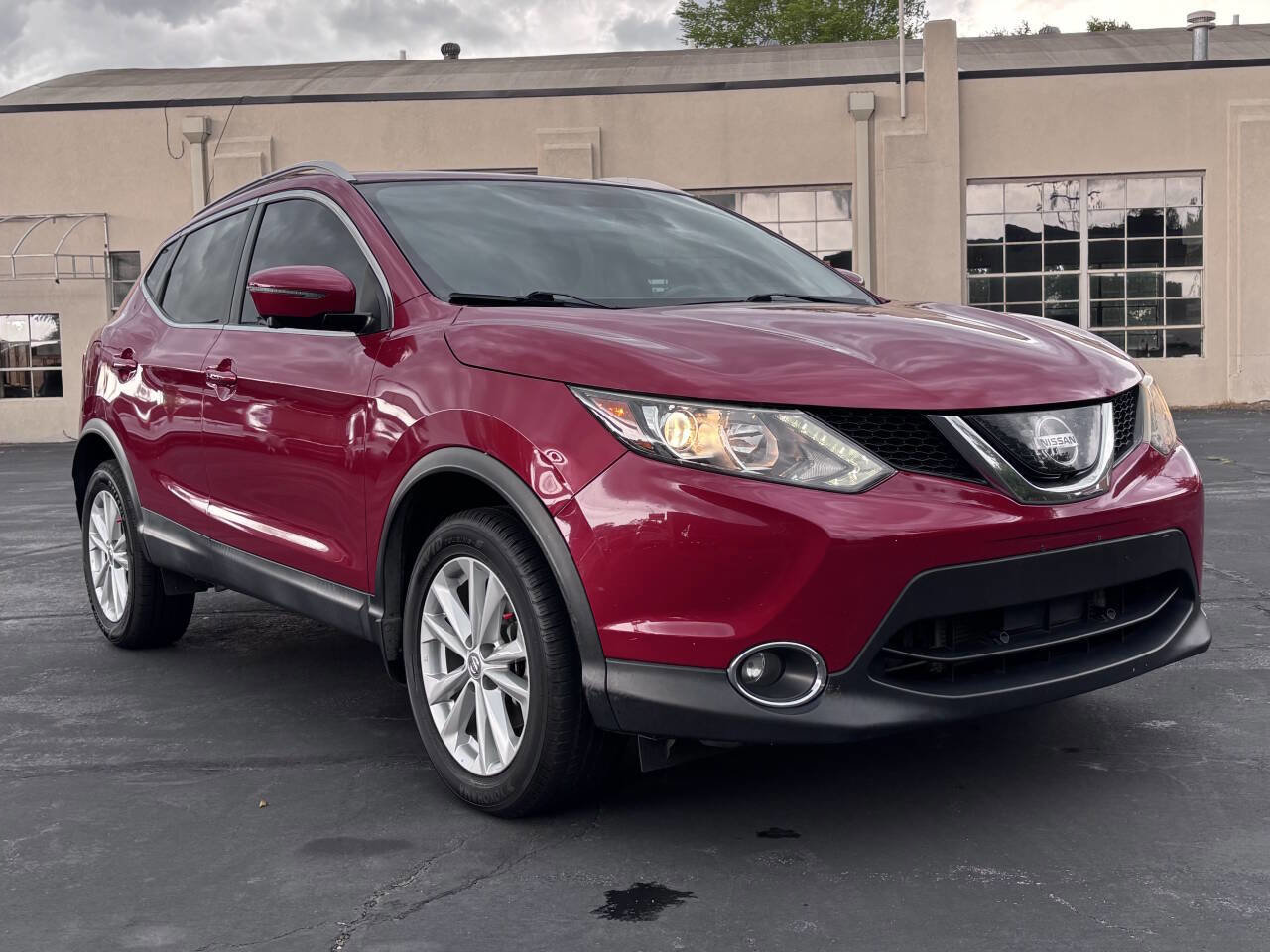 Used 2018 Nissan Rogue Sport SV w/ SV Technology Package image 5