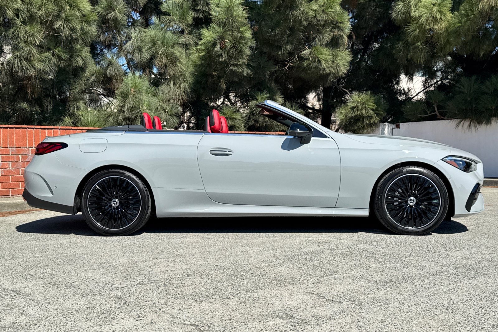 New 2027 Mercedes-Benz CLE 300 4MATIC Cabriolet image 3