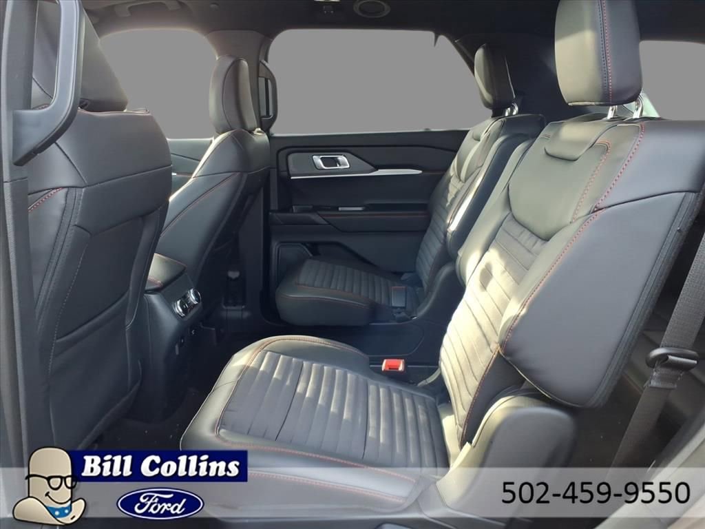 New 2026 Ford Explorer ST-Line w/ ST-Line Street Pack image 5