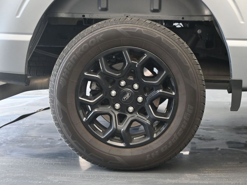 Used 2025 Ford F150 XLT w/ Equipment Group 301A Standard image 9