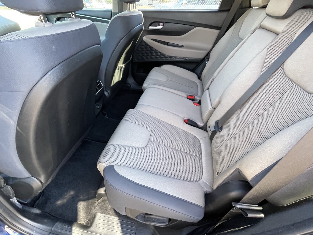 Used 2022 Hyundai Santa Fe SEL FWD image 12