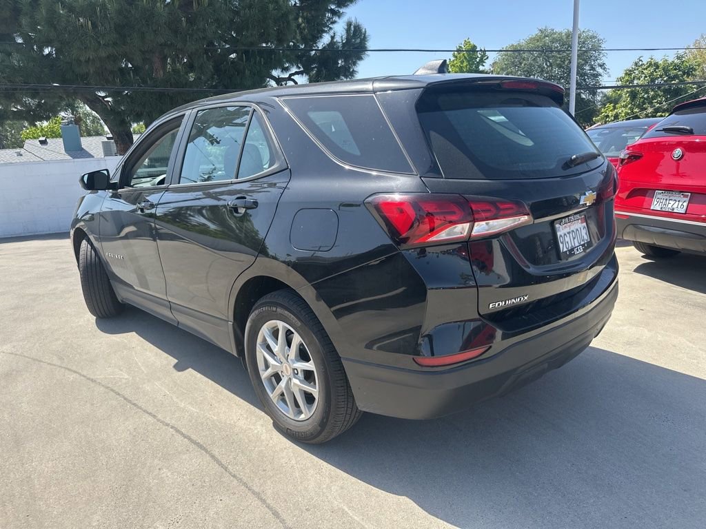 Used 2023 Chevrolet Equinox LS image 4