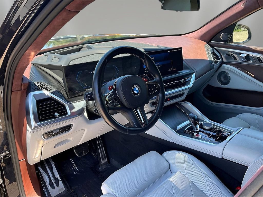 Used 2023 BMW XM AWD/4WD image 16