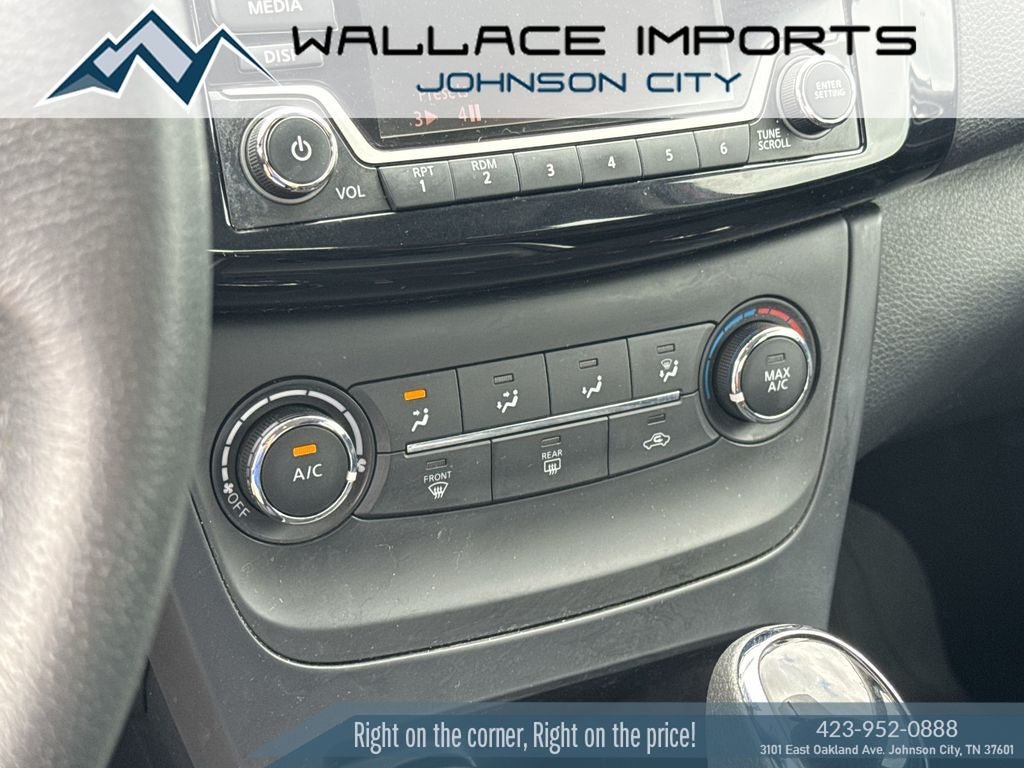 Used 2016 Nissan Sentra SV FWD image 25