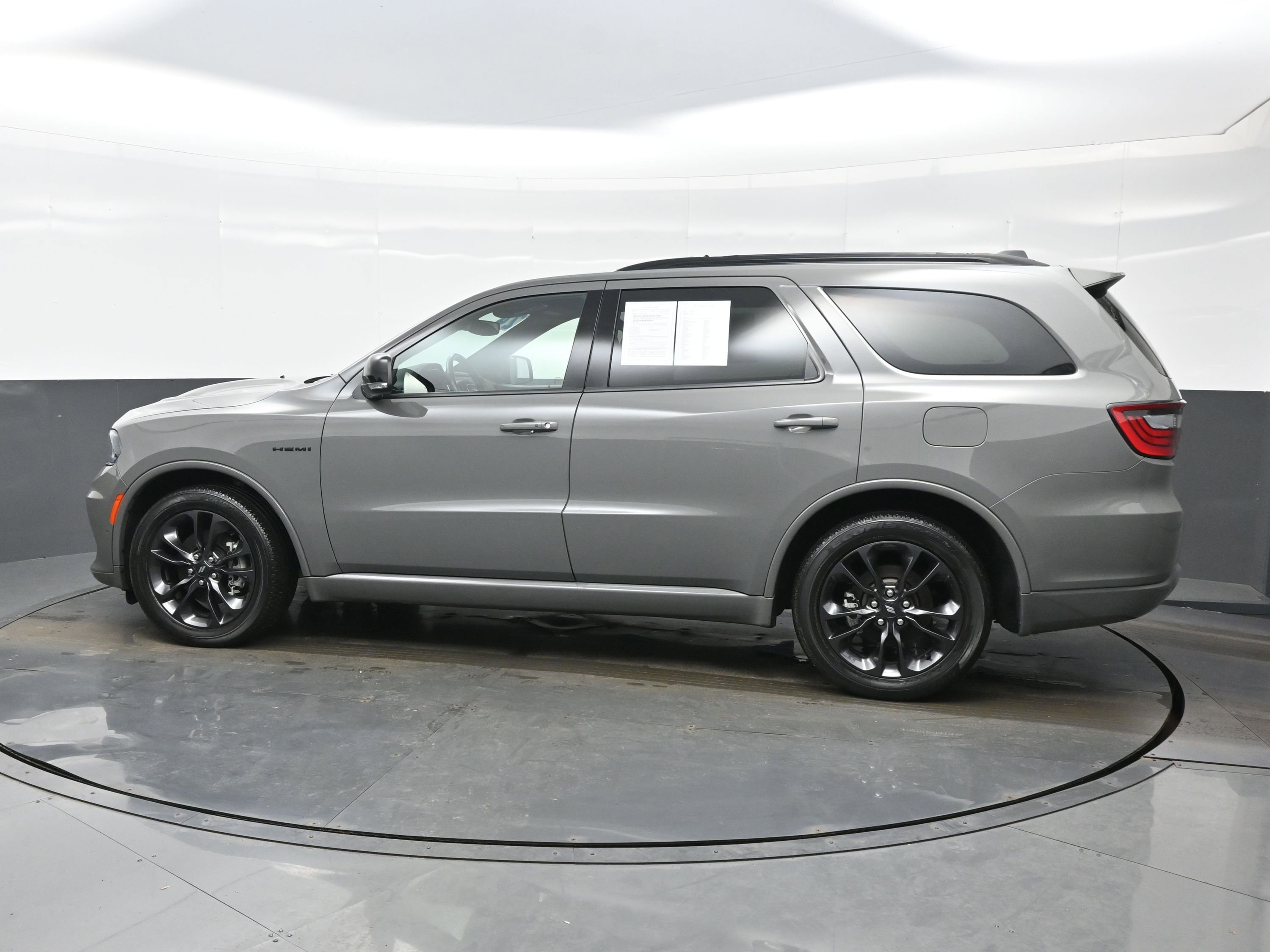 Used 2024 Dodge Durango R/T image 3