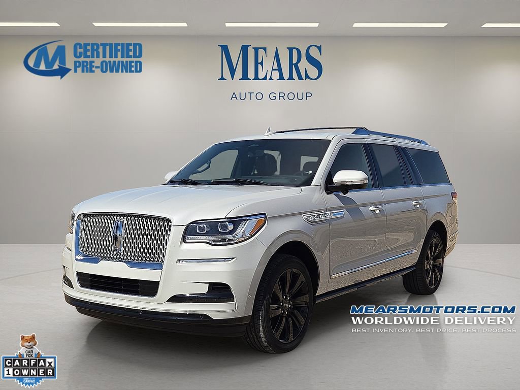 Used 2024 Lincoln Navigator L Reserve image 1