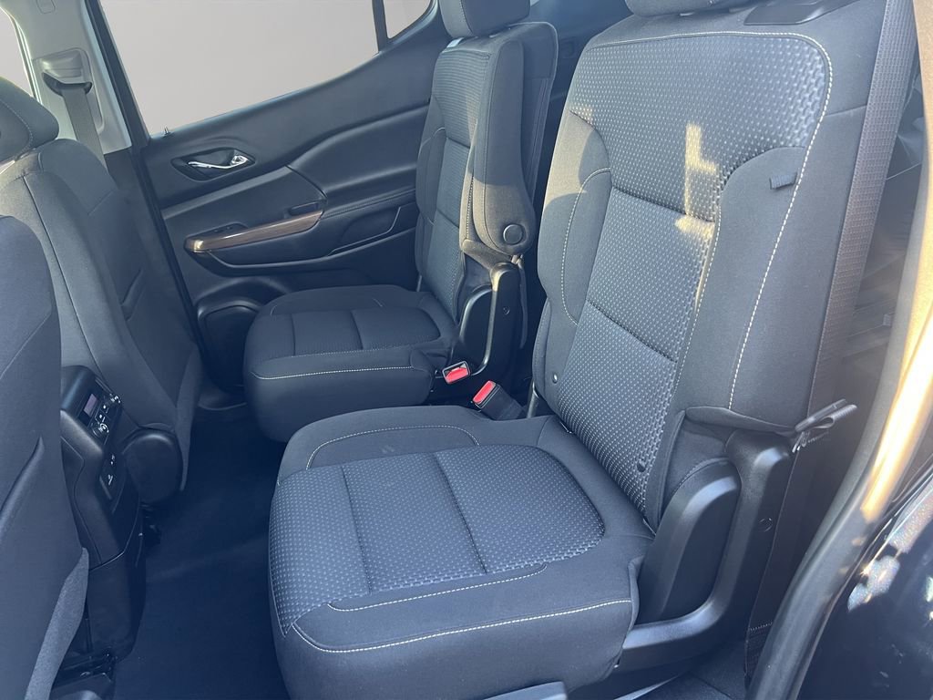Used 2022 GMC Acadia SLE w/ Driver Convenience Package image 13