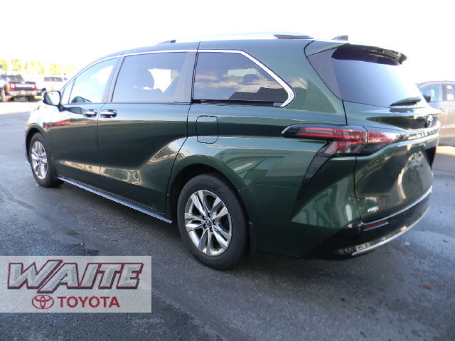 Used 2023 Toyota Sienna Limited AWD/4WD image 4