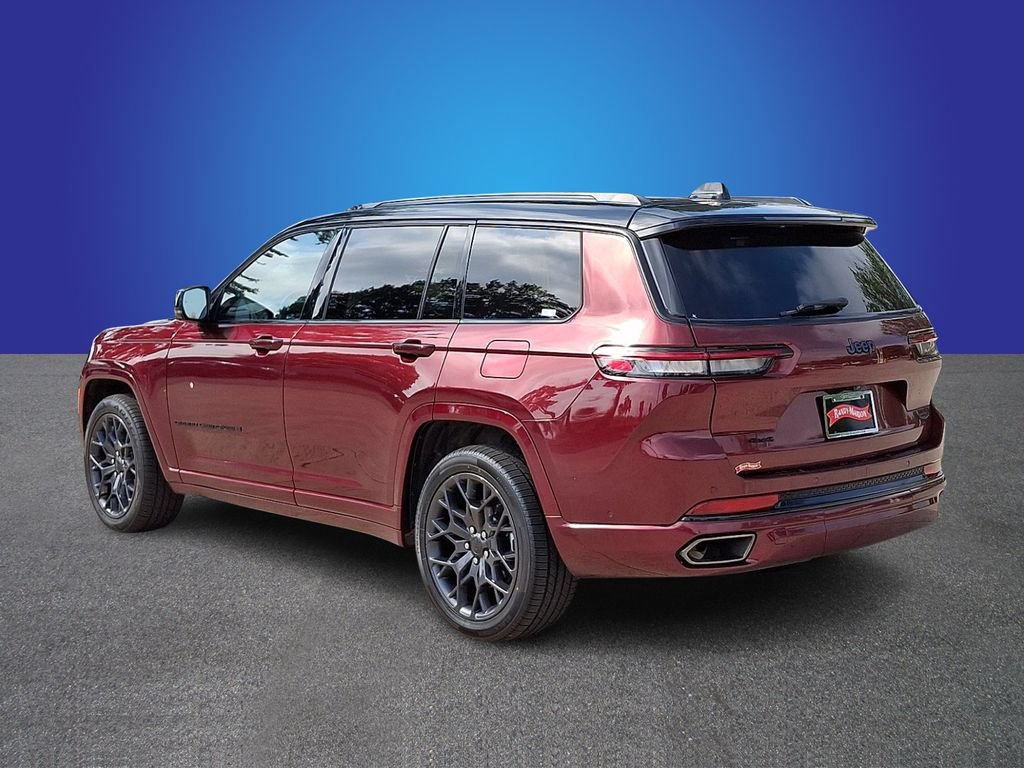 Used 2023 Jeep Grand Cherokee L Summit w/ High Altitude Package AWD/4WD image 6