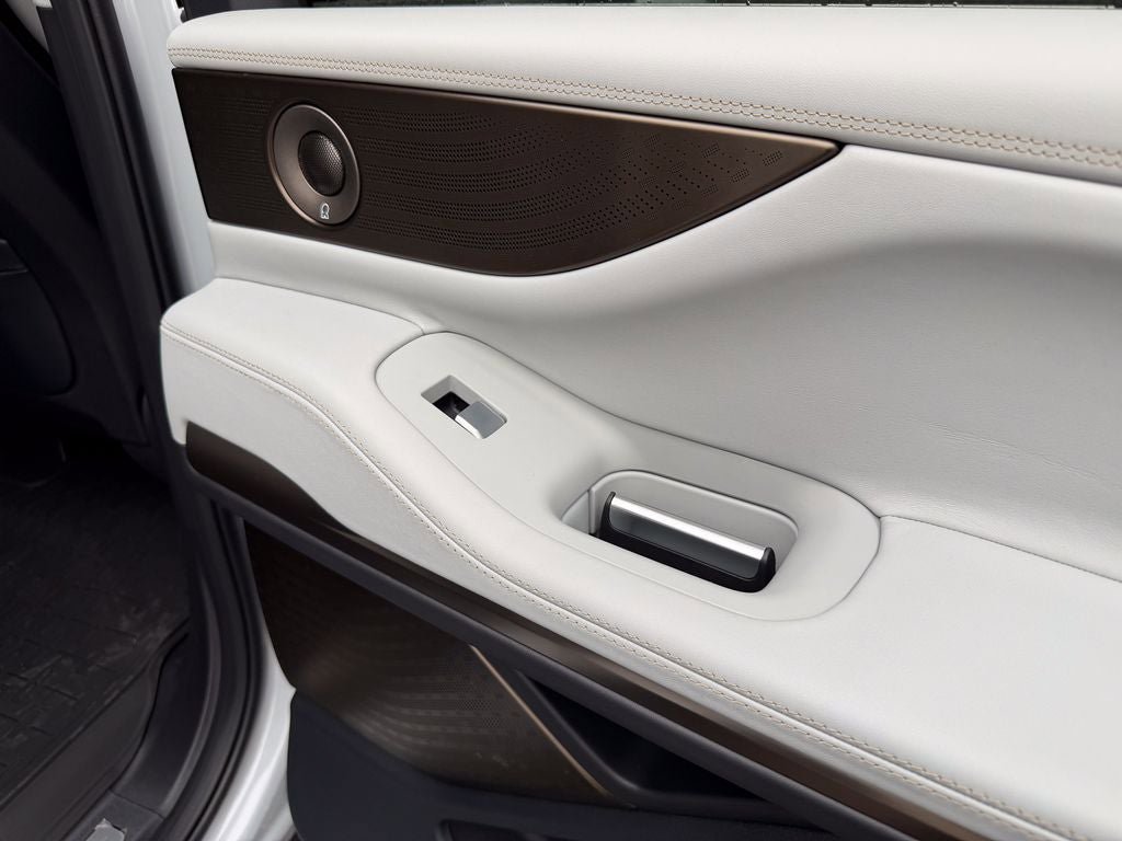 New 2026 Lincoln Navigator Black Label AWD/4WD image 28