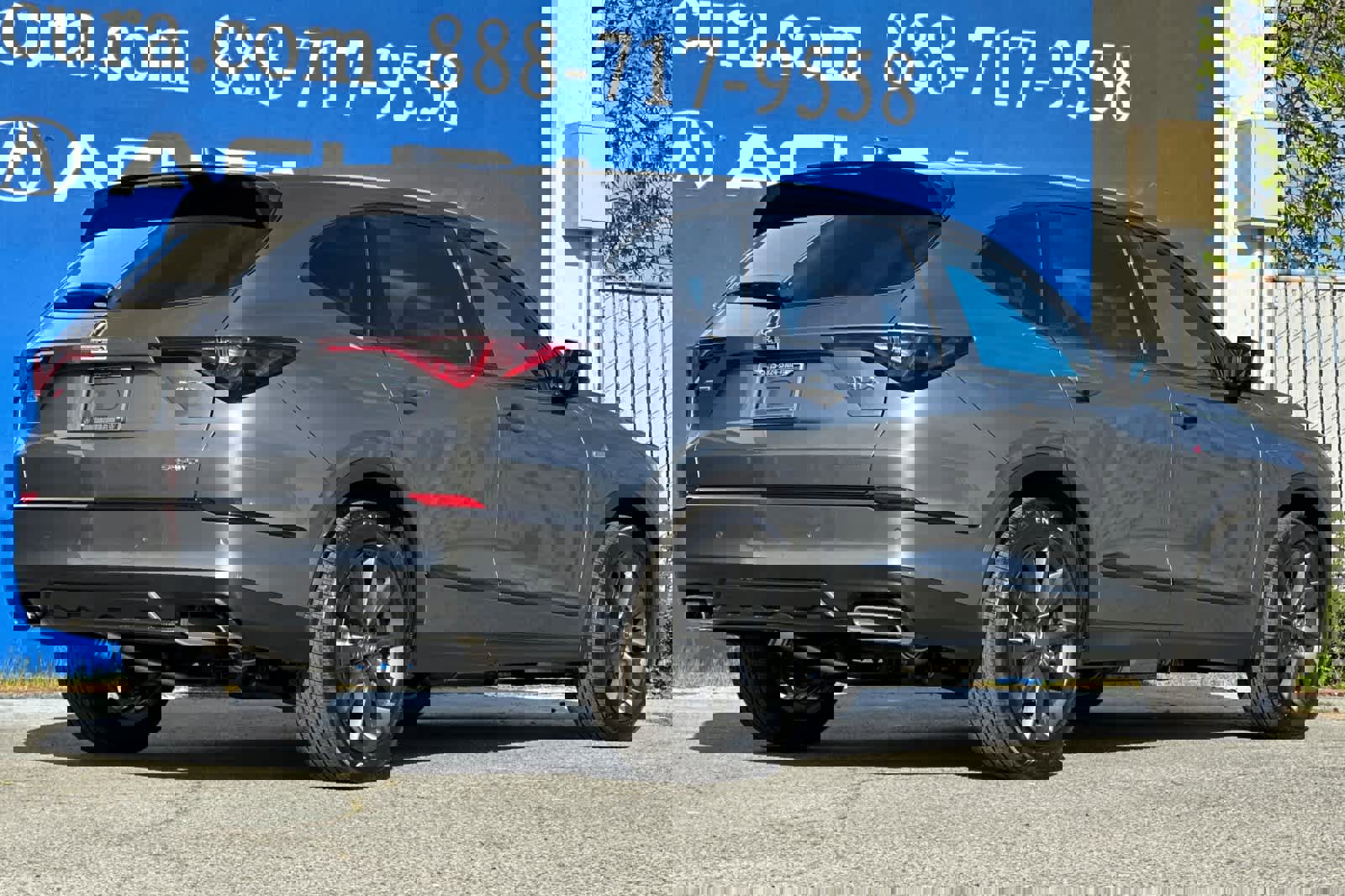 Used 2025 Acura MDX A-Spec image 4