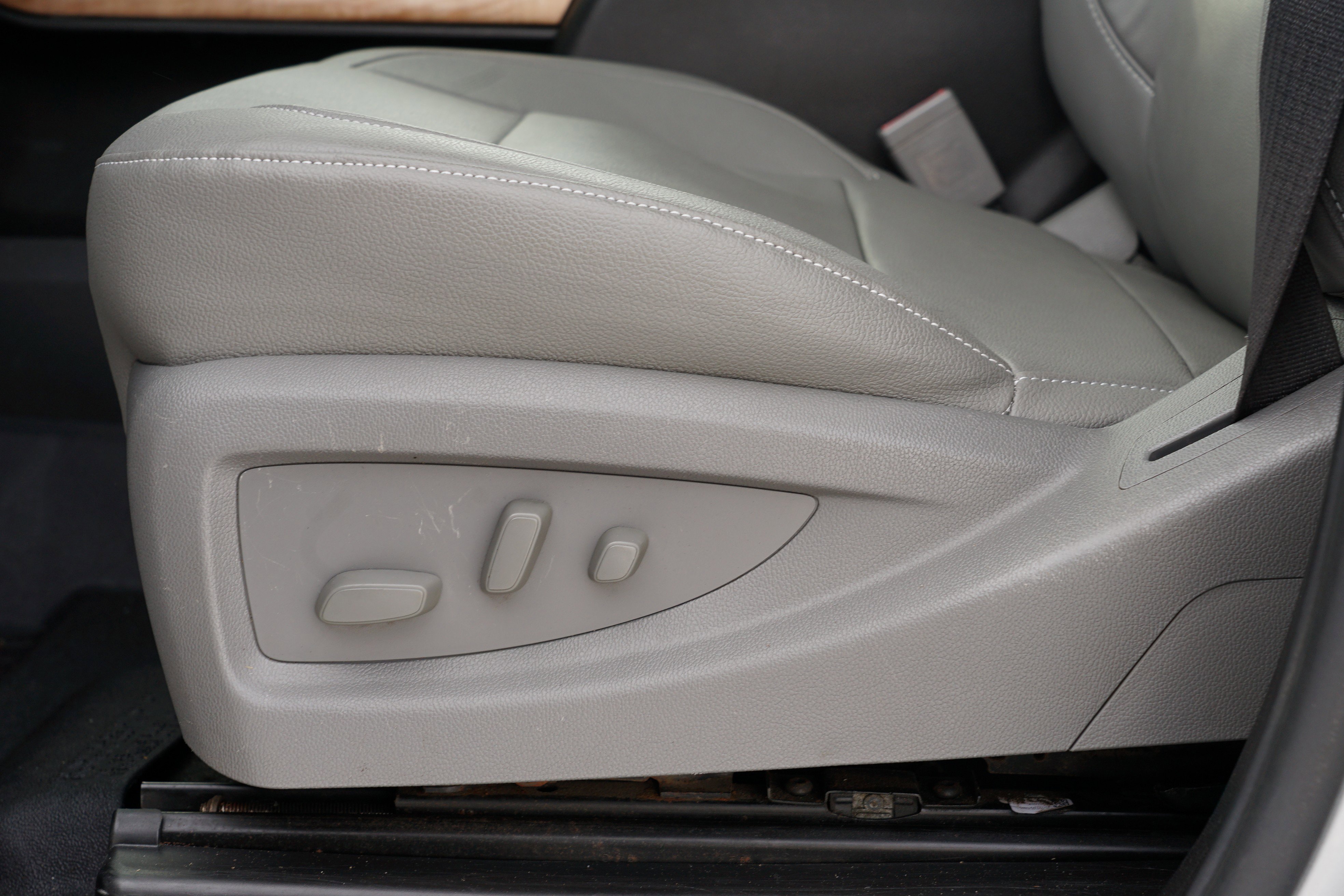 Used 2018 Chevrolet Silverado 3500 LTZ w/ Duramax Plus Package image 17