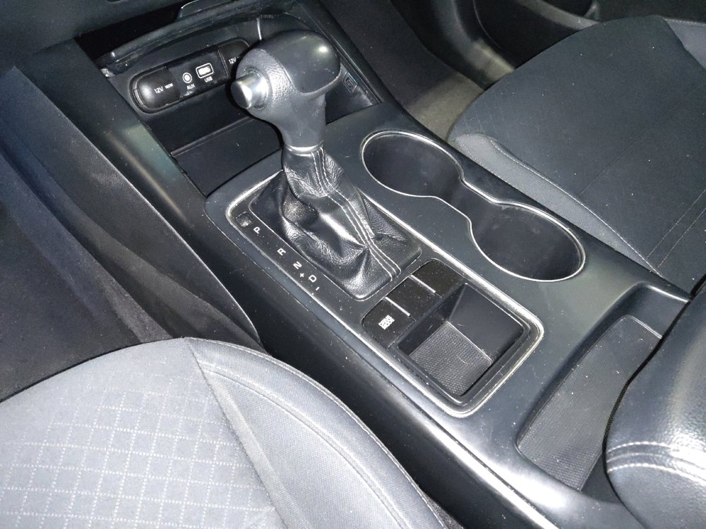 Used 2017 Kia Sorento L image 26