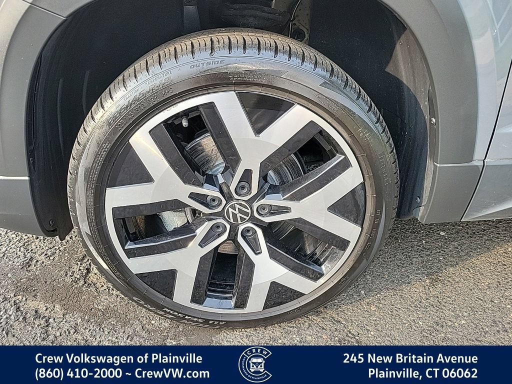 Certified 2023 Volkswagen Taos SEL AWD/4WD image 18