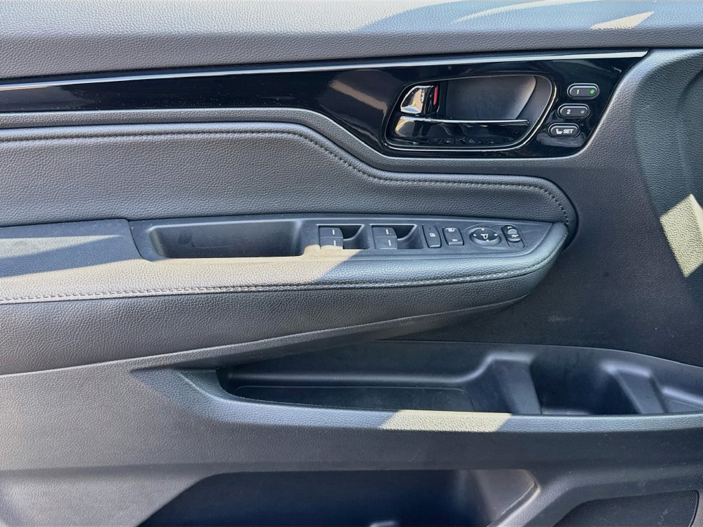 Used 2024 Honda Odyssey Touring image 24