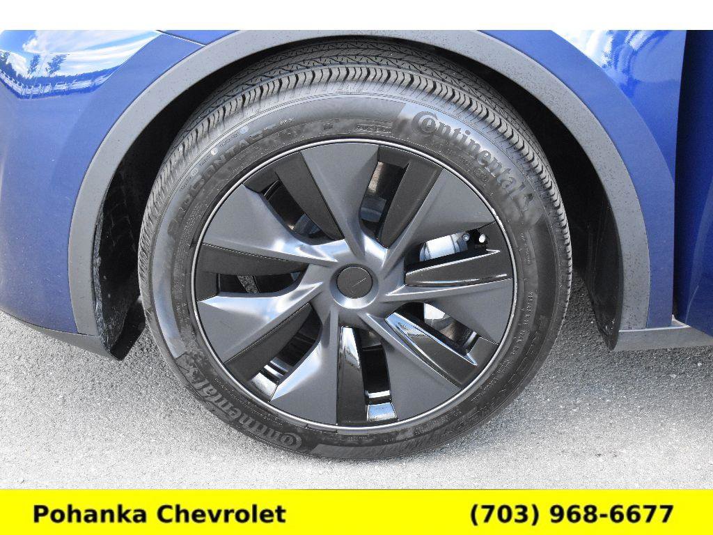 Used 2025 Tesla Model Y Long Range AWD/4WD image 26