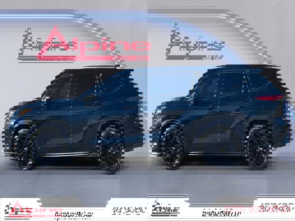 Used 2023 Toyota Highlander XSE image 2