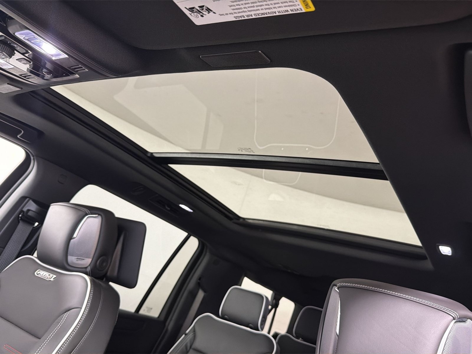 New 2026 GMC Yukon XL AT4 Ultimate AWD/4WD image 24