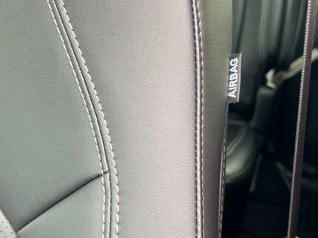 New 2027 Chrysler Pacifica Select AWD/4WD image 13
