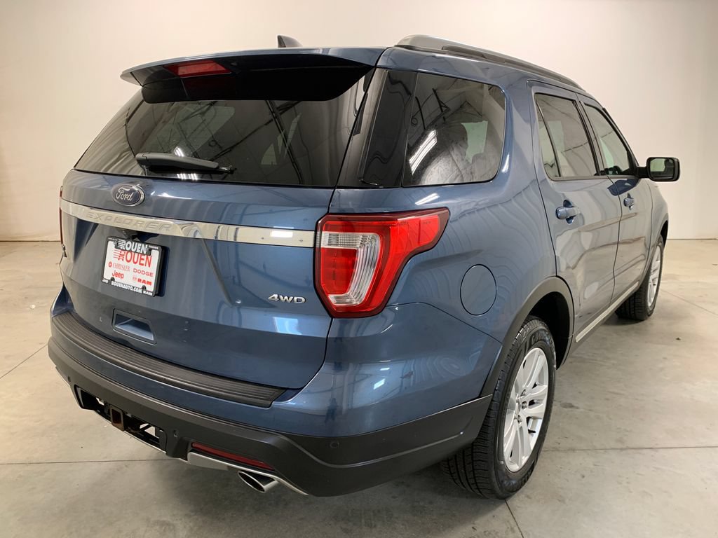 Used 2018 Ford Explorer XLT AWD/4WD image 10