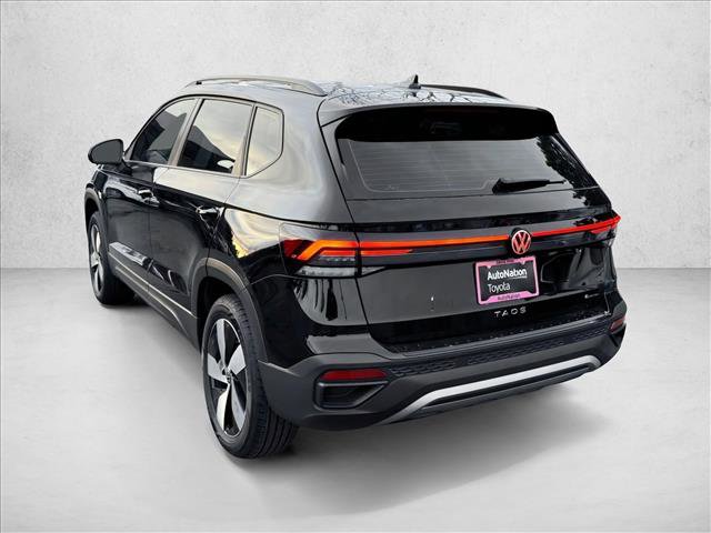 Used 2025 Volkswagen Taos S AWD/4WD image 5