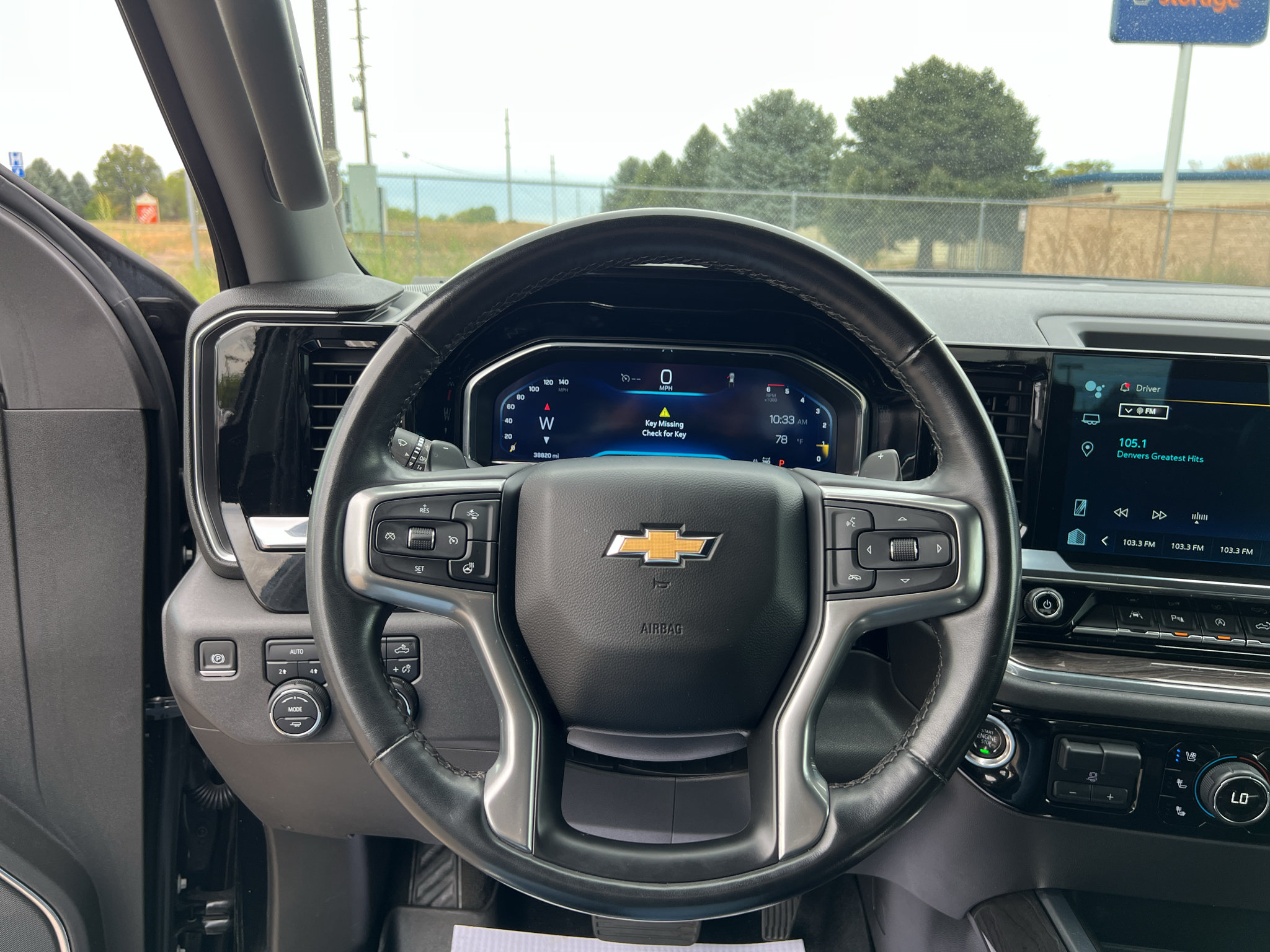 Used 2023 Chevrolet Silverado 1500 LTZ AWD/4WD image 12