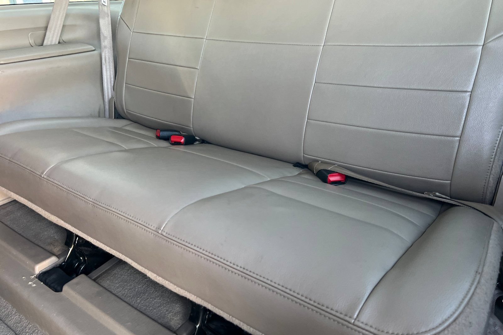 Used 2005 Ford Excursion Limited AWD/4WD image 16