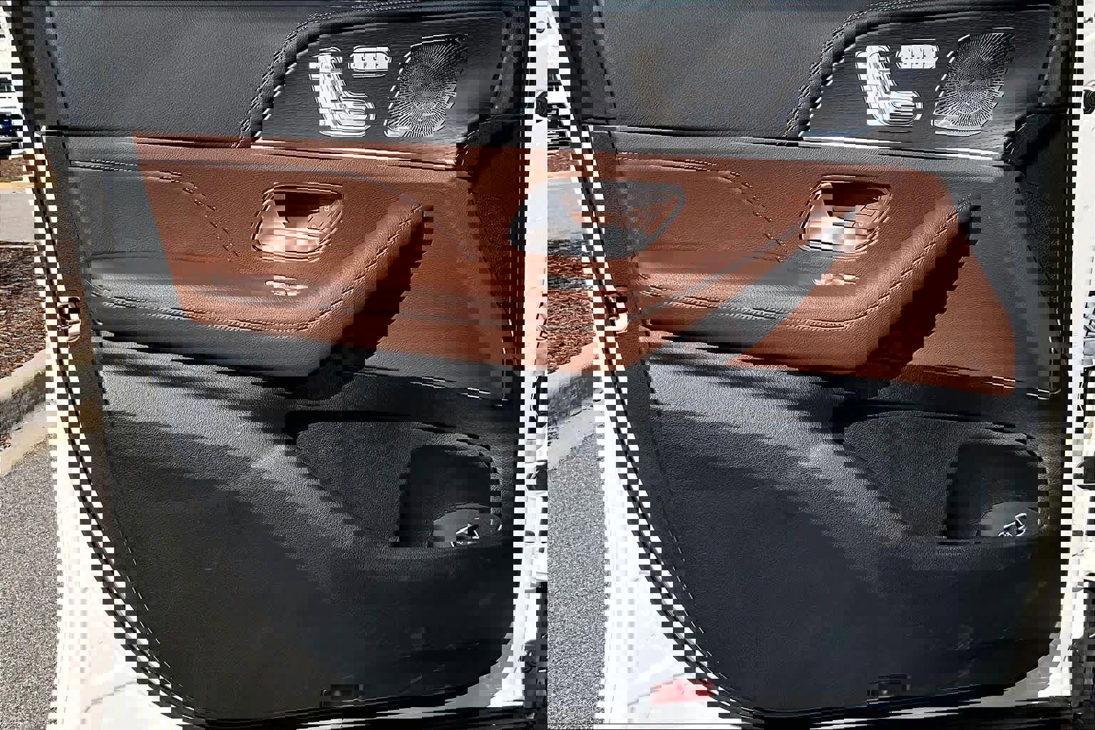 Used 2024 Mercedes-Benz GLE 350 4MATIC image 24