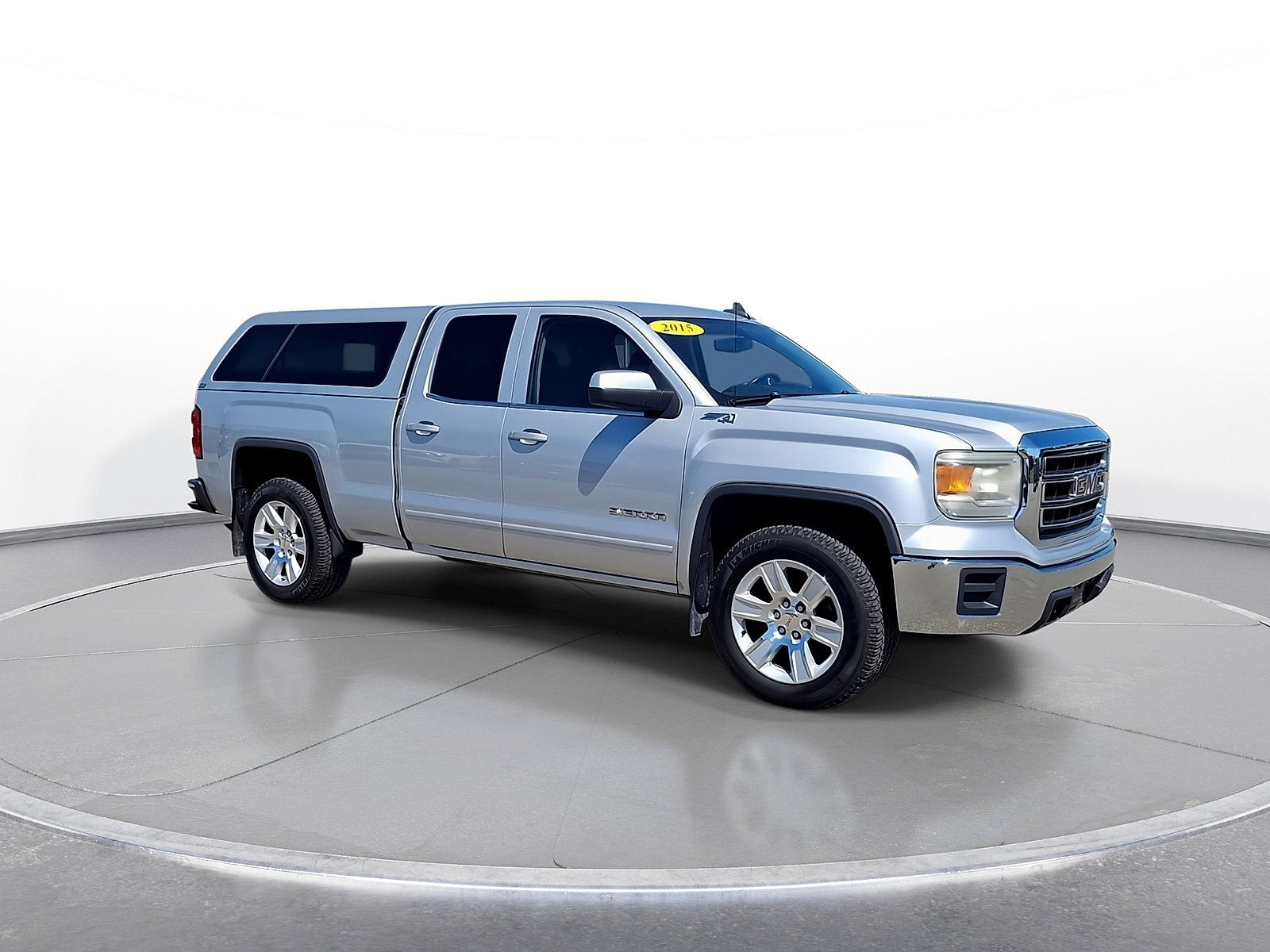 Used 2015 GMC Sierra 1500 SLE w/ Suspension Package, Off-Road AWD/4WD image 2
