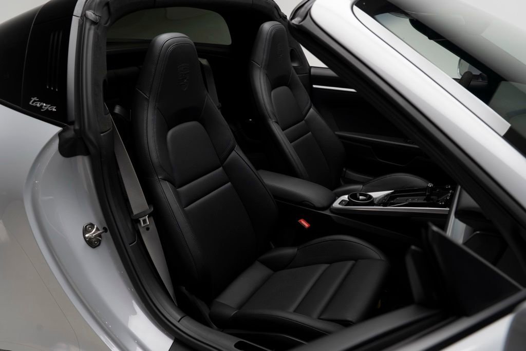 Used 2024 Porsche 911 Targa 4S w/ Premium Package image 48