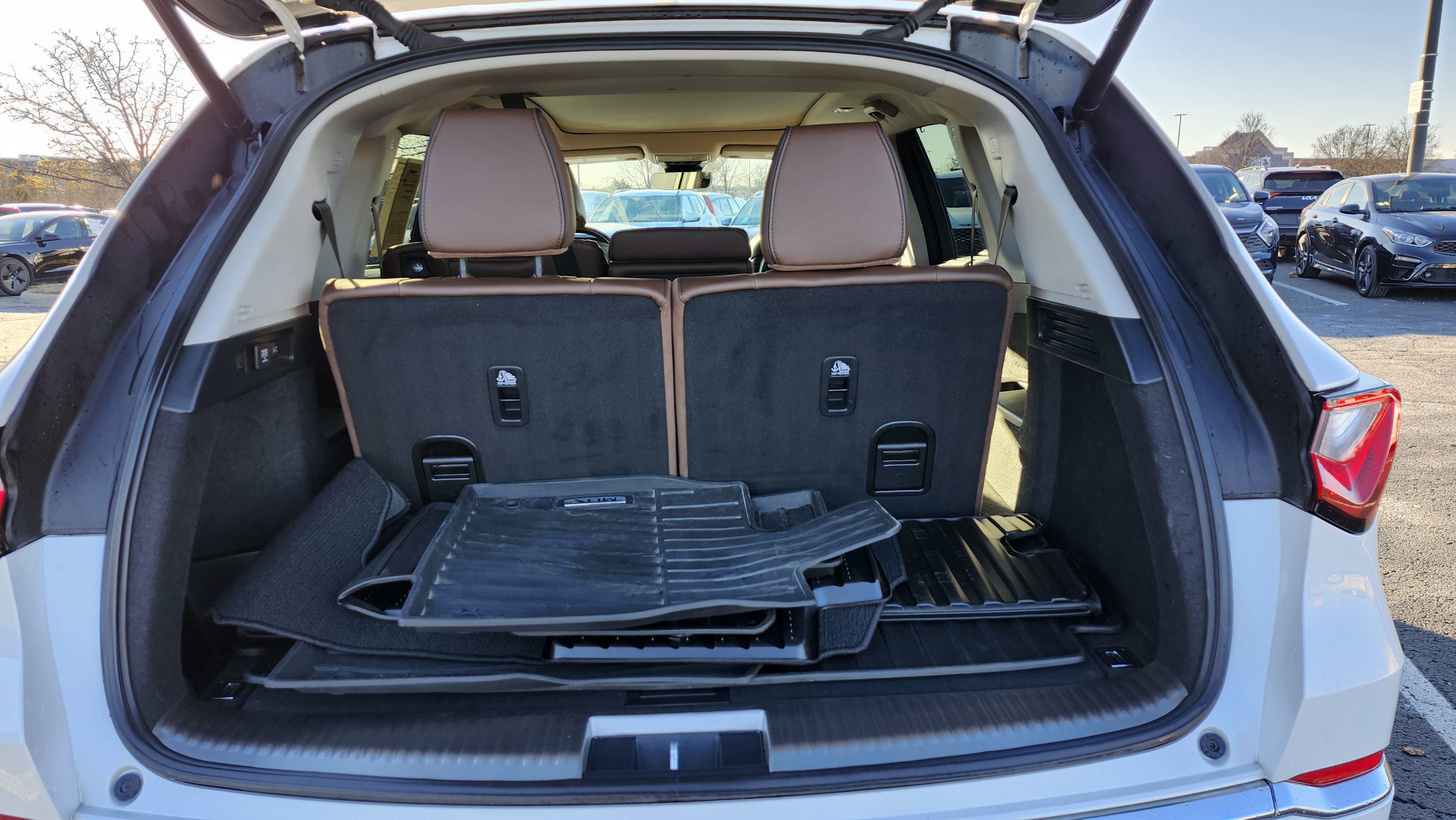 Used 2024 Acura MDX SH-AWD w/ Advance Package image 26