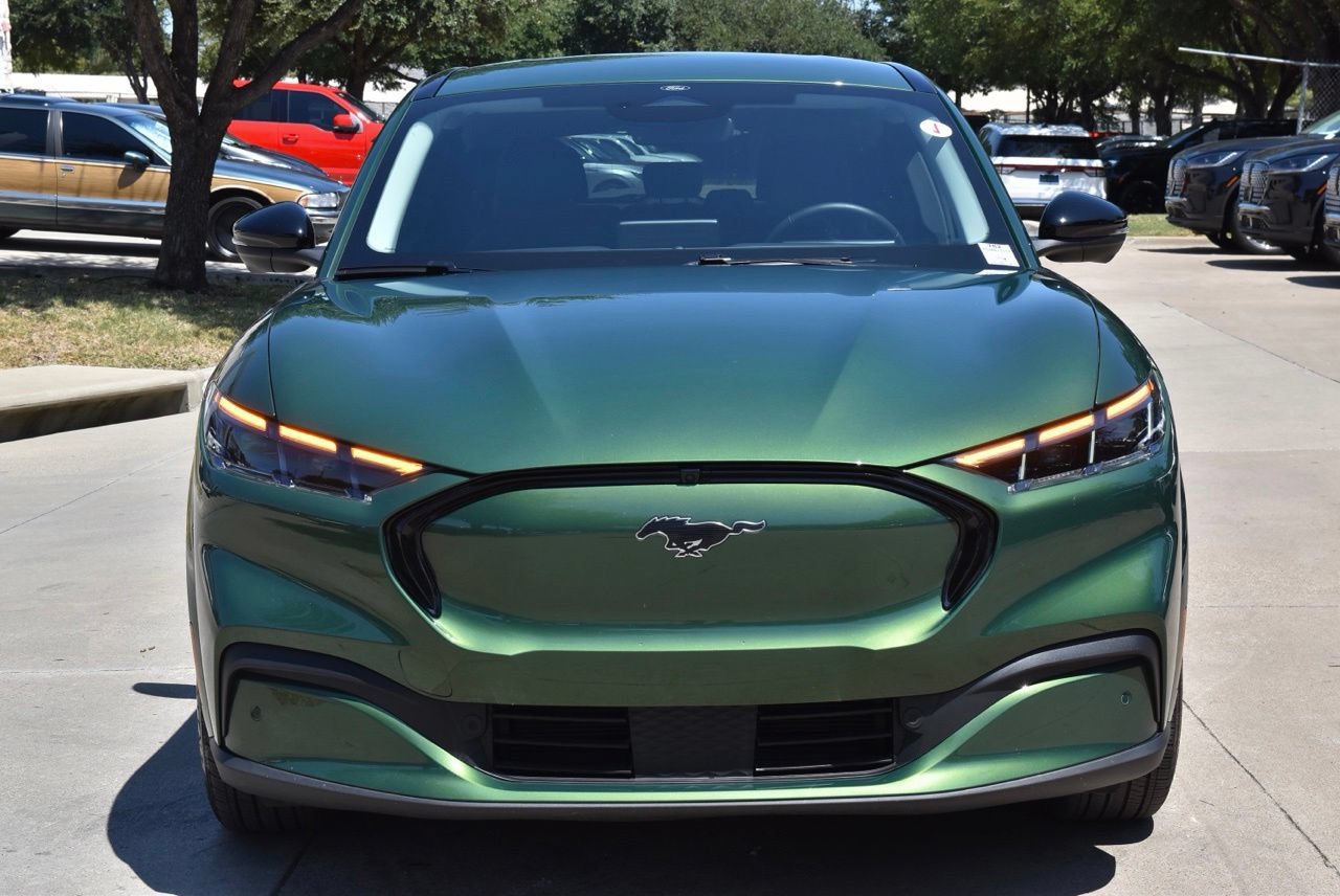 Certified 2025 Ford Mustang Mach-E Premium AWD/4WD image 3