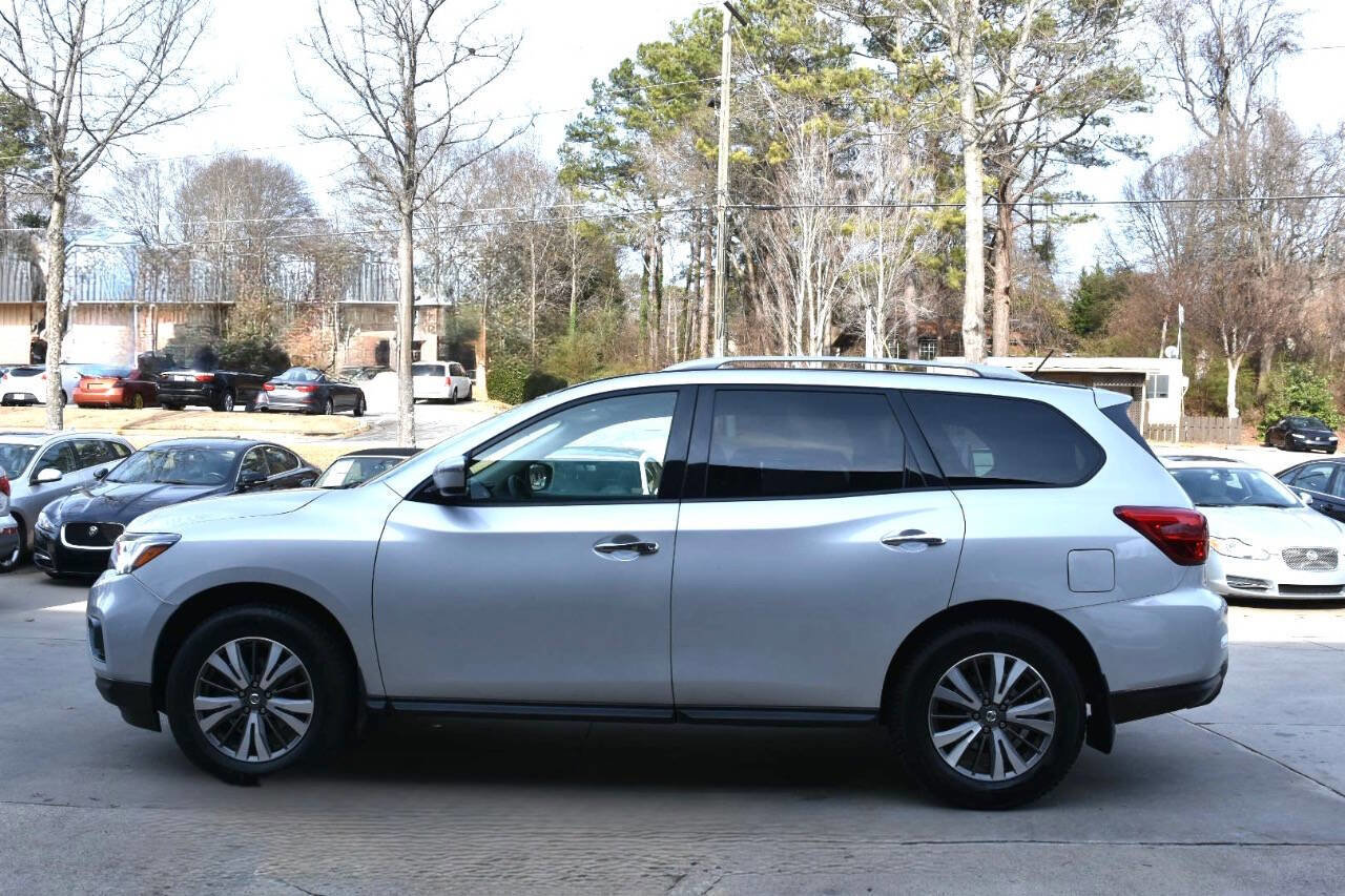 Used 2017 Nissan Pathfinder S image 9