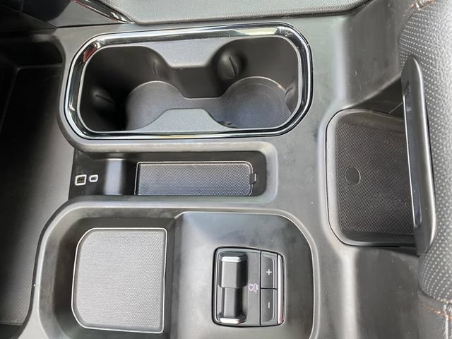 Used 2025 GMC Sierra 2500 AT4 w/ AT4 Premium Plus Package AWD/4WD image 19