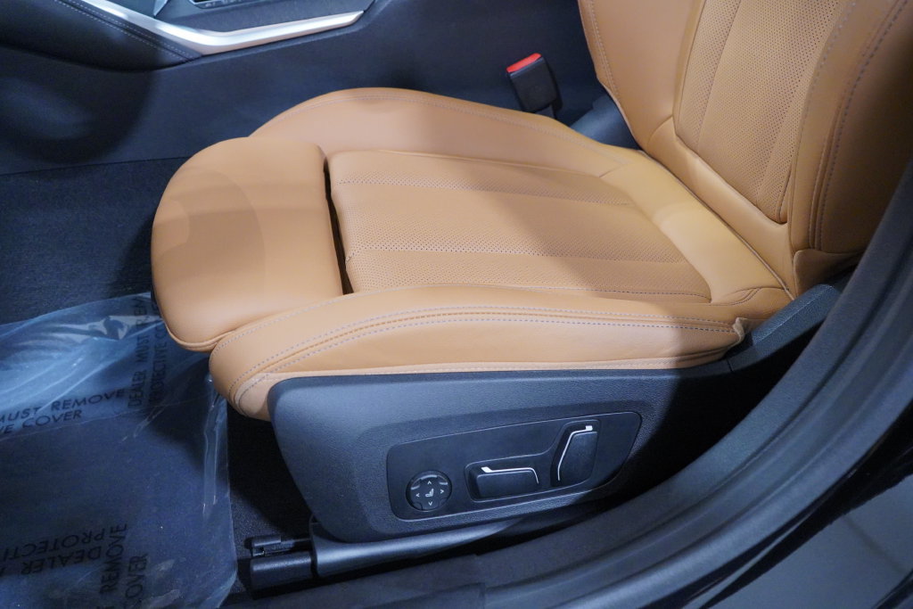 Used 2024 BMW i4 eDrive35 w/ M Sport Package RWD image 8