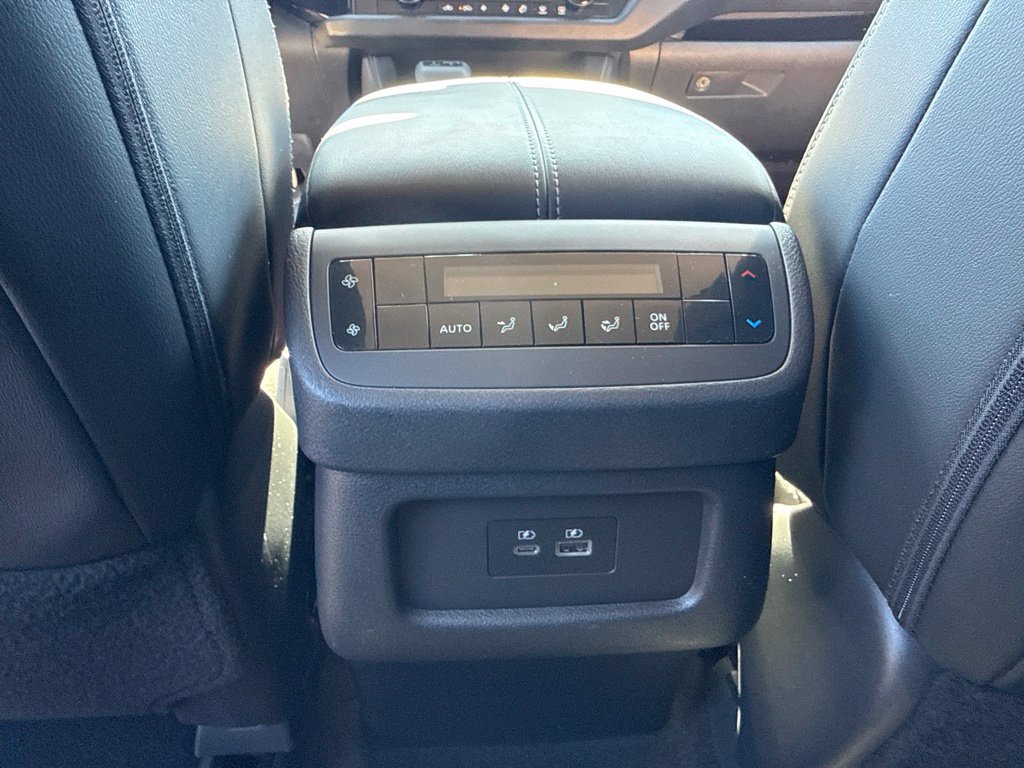 Certified 2023 Nissan Pathfinder SL AWD/4WD image 26