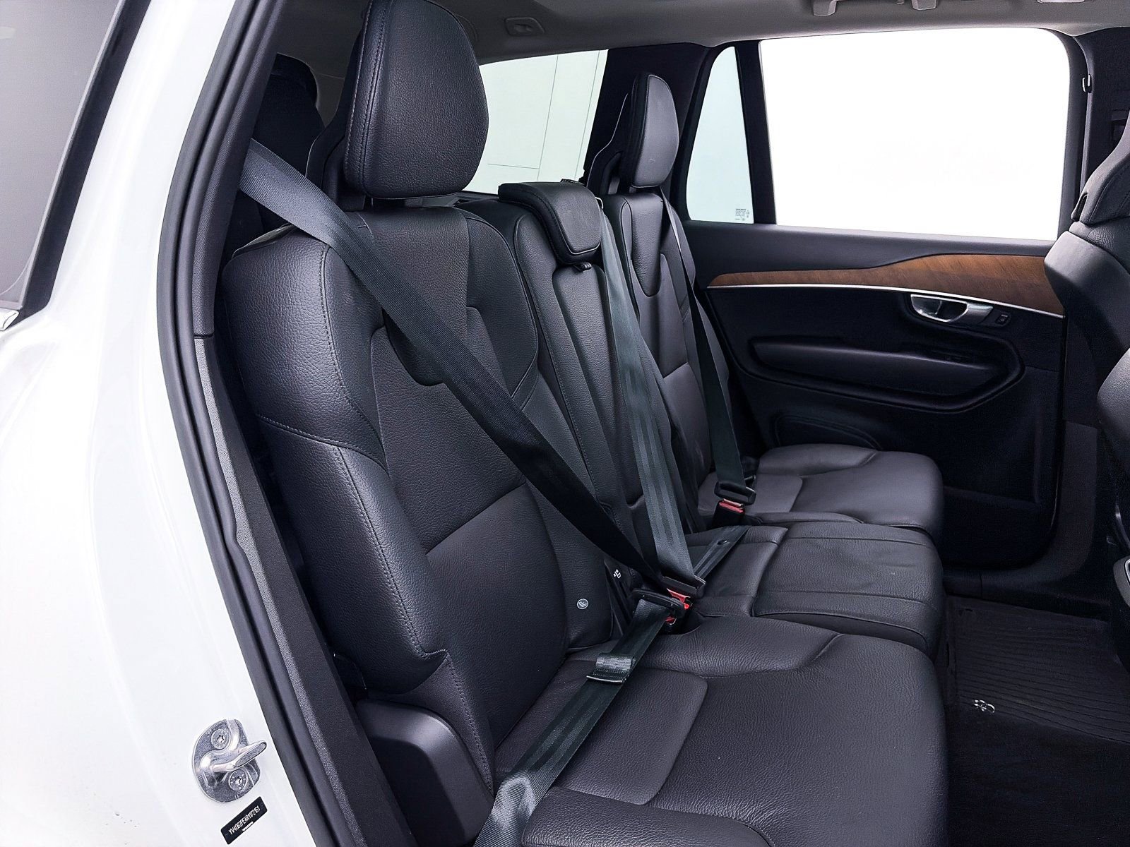 Used 2024 Volvo XC90 B6 Plus w/ Protection Package Premier image 38