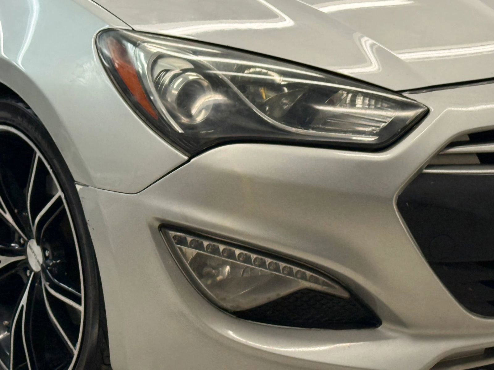 Used 2013 Hyundai Genesis 3.8 image 6