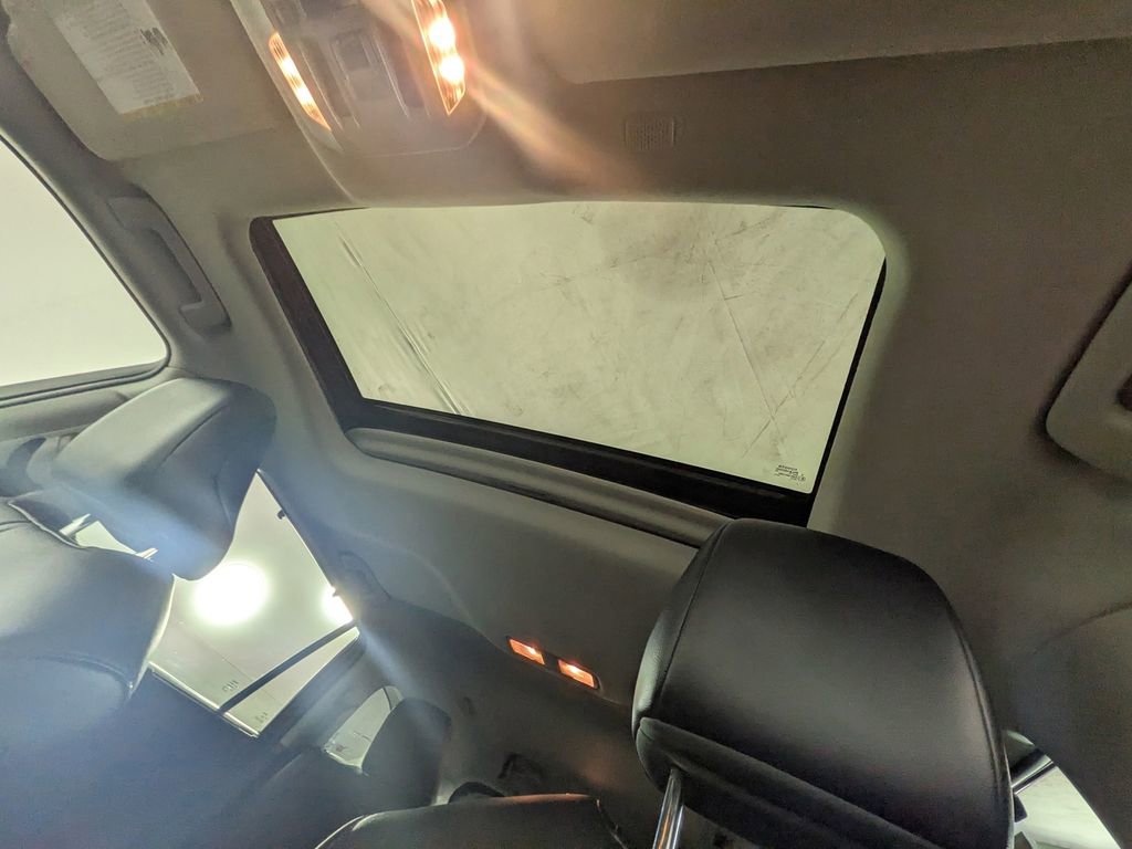 Used 2021 Toyota Highlander XLE image 31