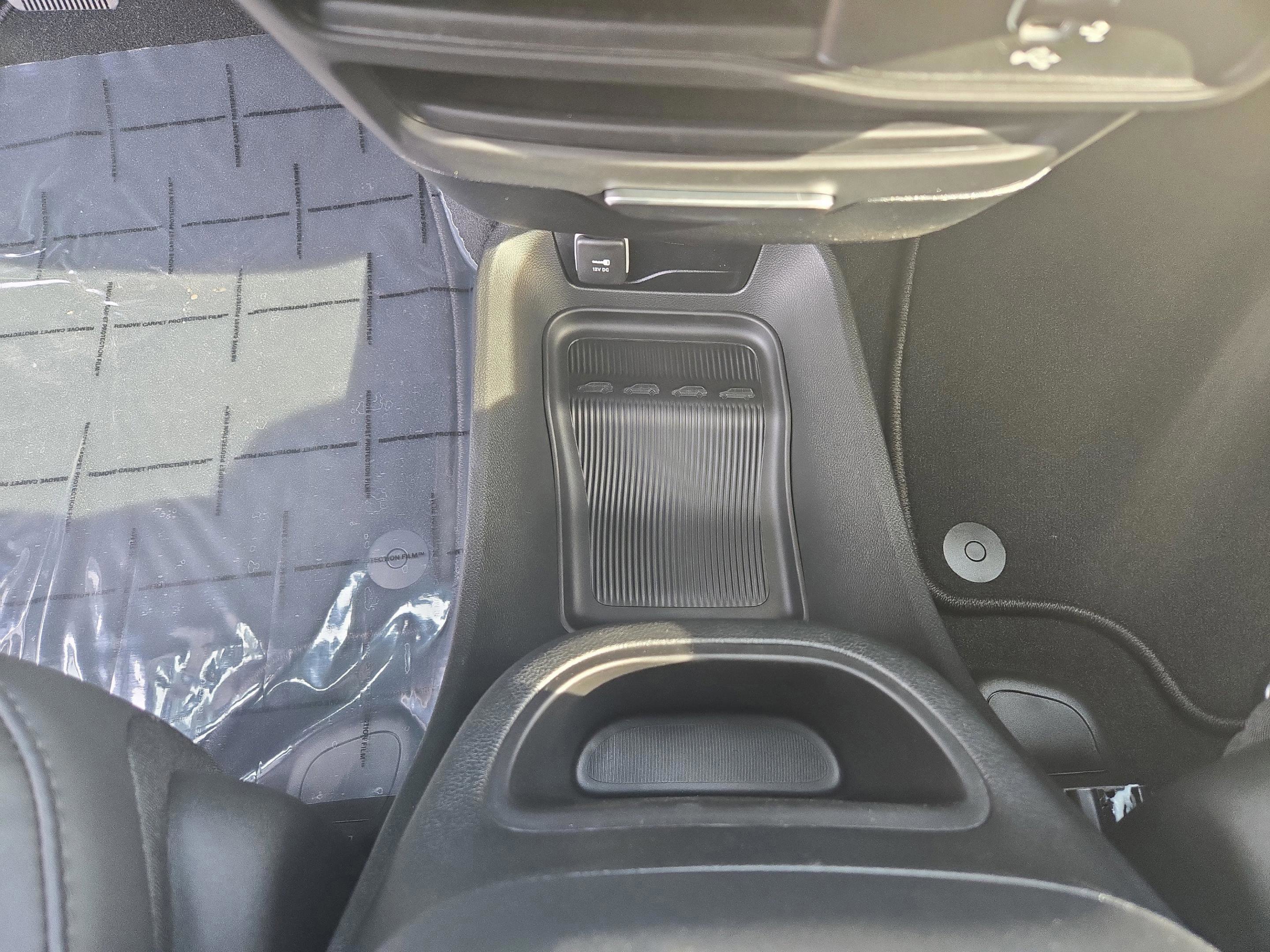 New 2026 Chrysler Voyager LX image 16