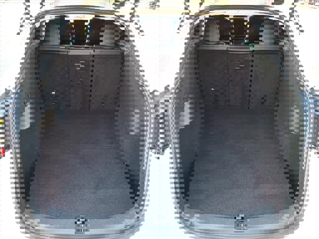 Used 2021 Tesla Model Y Long Range image 8