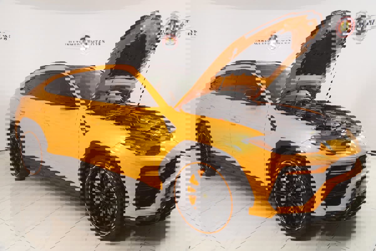 Used 2021 Lamborghini Urus image 32