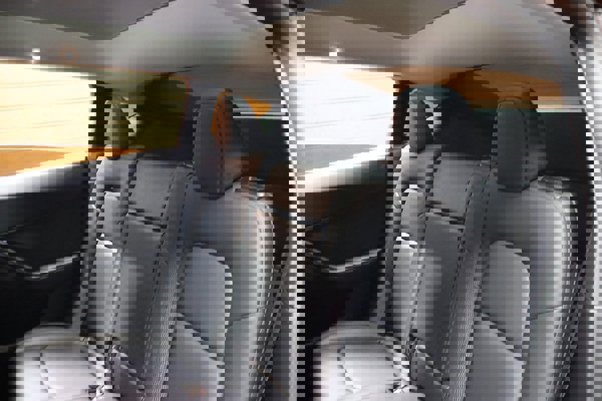 Used 2022 Tesla Model Y Long Range image 21