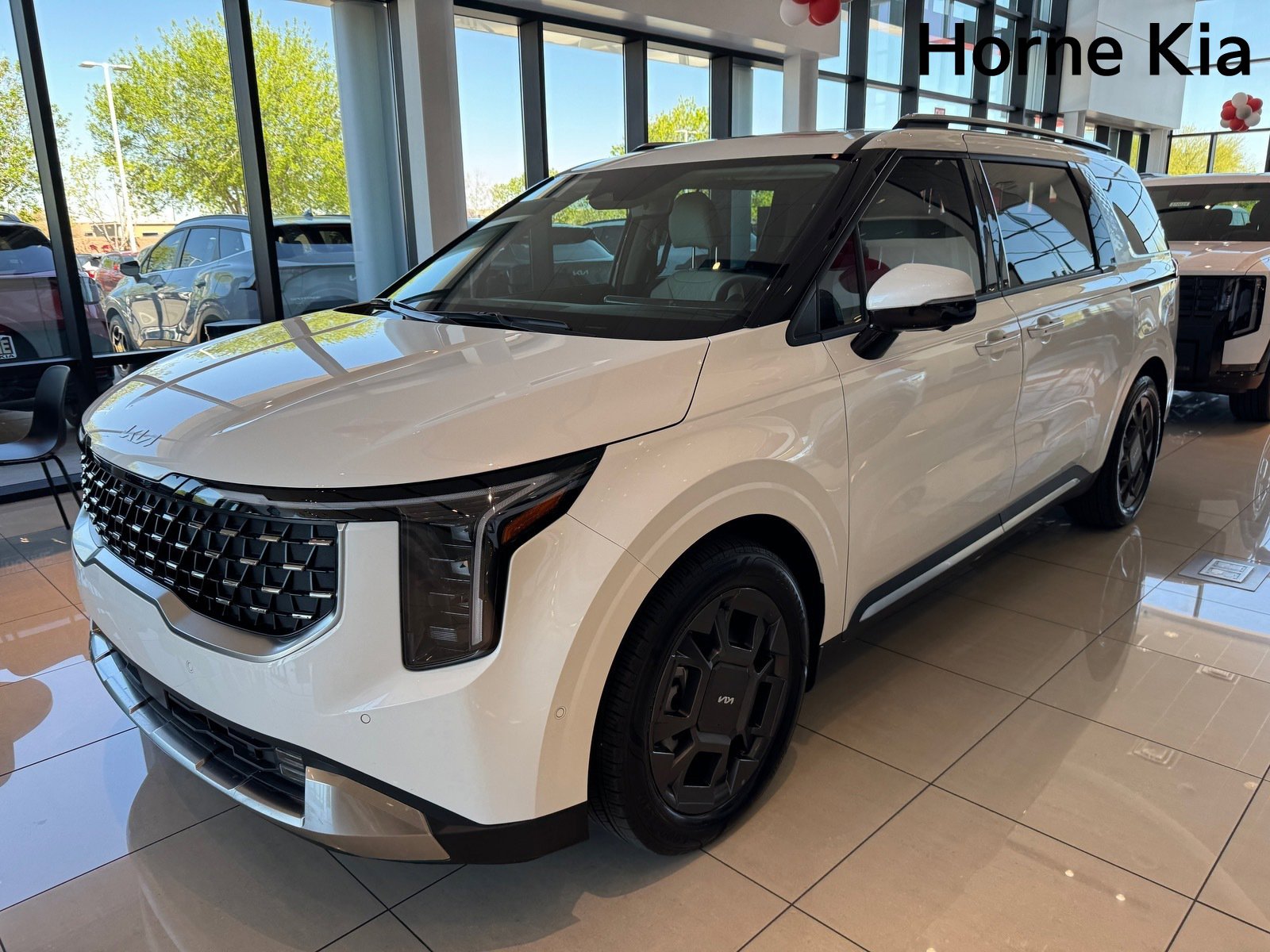 New 2026 Kia Carnival SX image 7