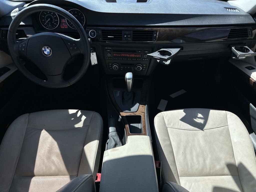 Used 2010 BMW 328i Sedan RWD image 13