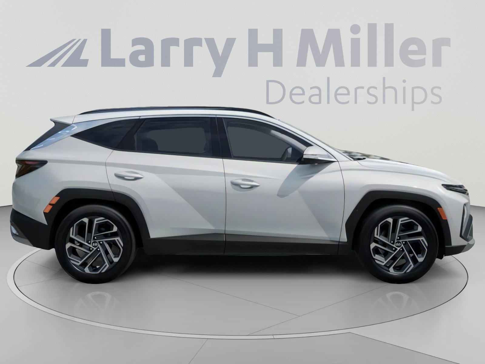 New 2026 Hyundai Tucson Limited FWD image 7