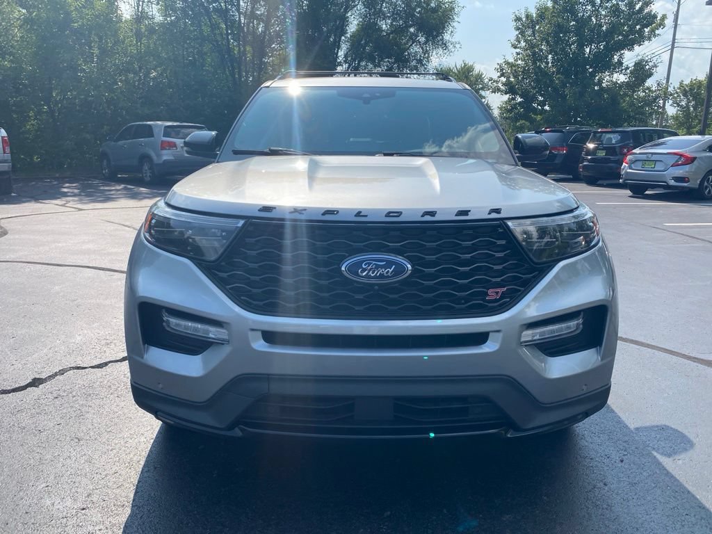 Used 2020 Ford Explorer ST w/ ST High-Performance Pack AWD/4WD image 2