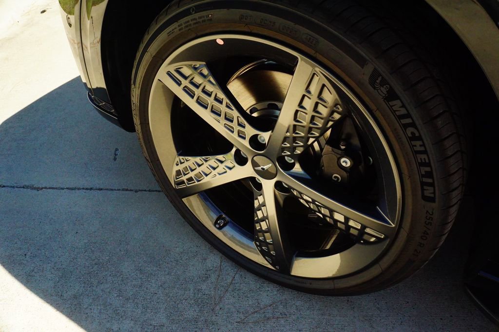 Certified 2025 Genesis GV70 3.5T Sport w/ Sport Advanced Package image 7